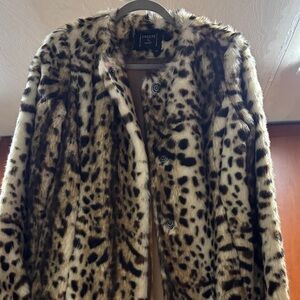 Chic Leopard Print Teddy Jacket